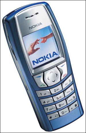 诺基亚:彩色屏幕的gsm/gprs手机6610上市了[图]